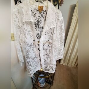 Women's long sleeve lace blouse, size Large